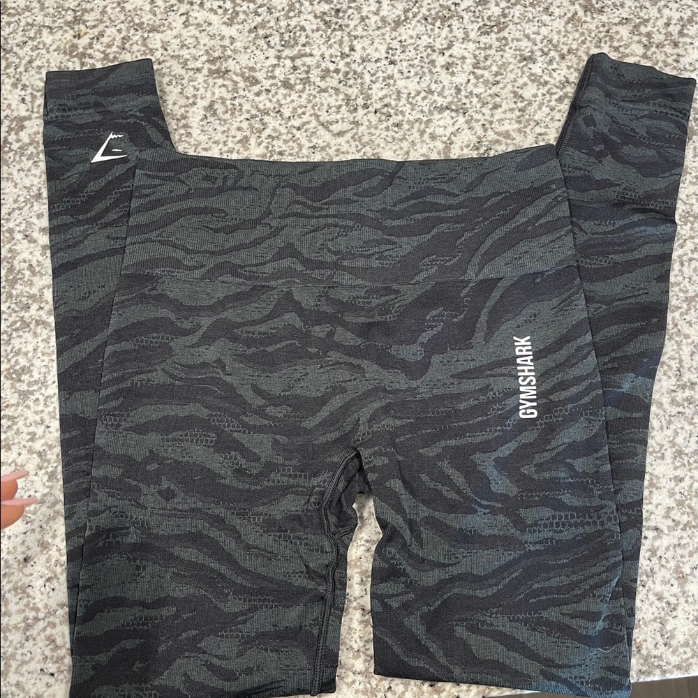 Gymshark Adapt Animal (Shark Print)